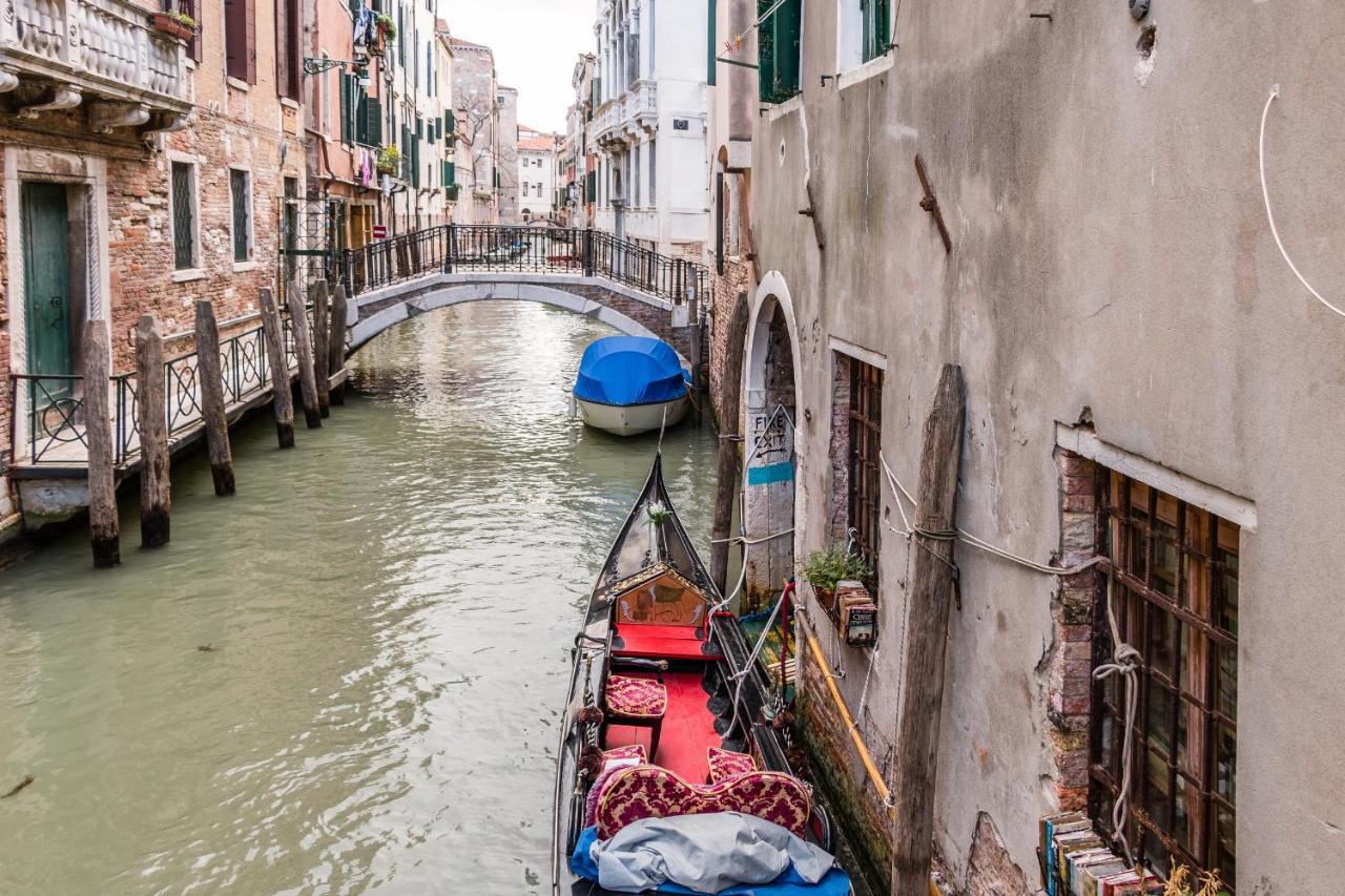Doge's Pantheon & St.mark School In Hidden Lejlighed Venedig